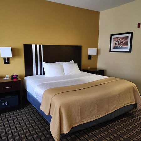 Jersey Village Days Inn & Suites By Wyndham Sam Houston Tollway מראה חיצוני תמונה