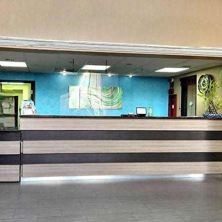 Jersey Village Days Inn & Suites By Wyndham Sam Houston Tollway מראה חיצוני תמונה