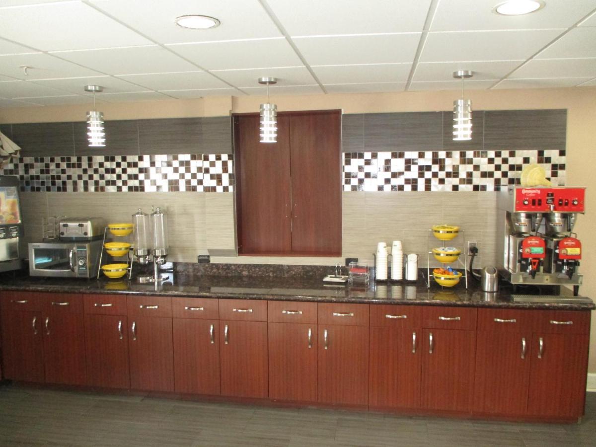 Jersey Village Days Inn & Suites By Wyndham Sam Houston Tollway מראה חיצוני תמונה