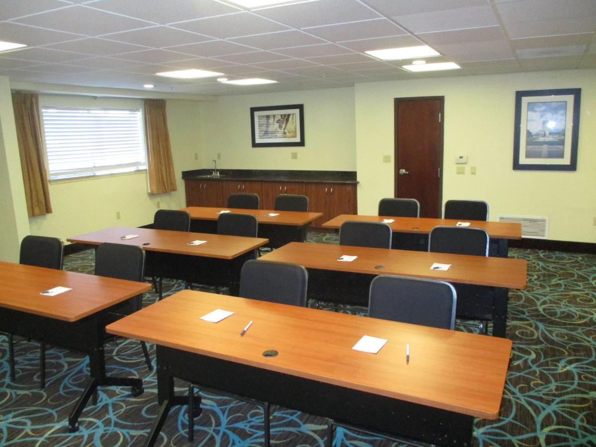 Jersey Village Days Inn & Suites By Wyndham Sam Houston Tollway מראה חיצוני תמונה