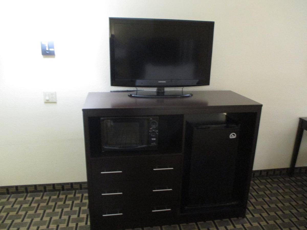 Jersey Village Days Inn & Suites By Wyndham Sam Houston Tollway מראה חיצוני תמונה