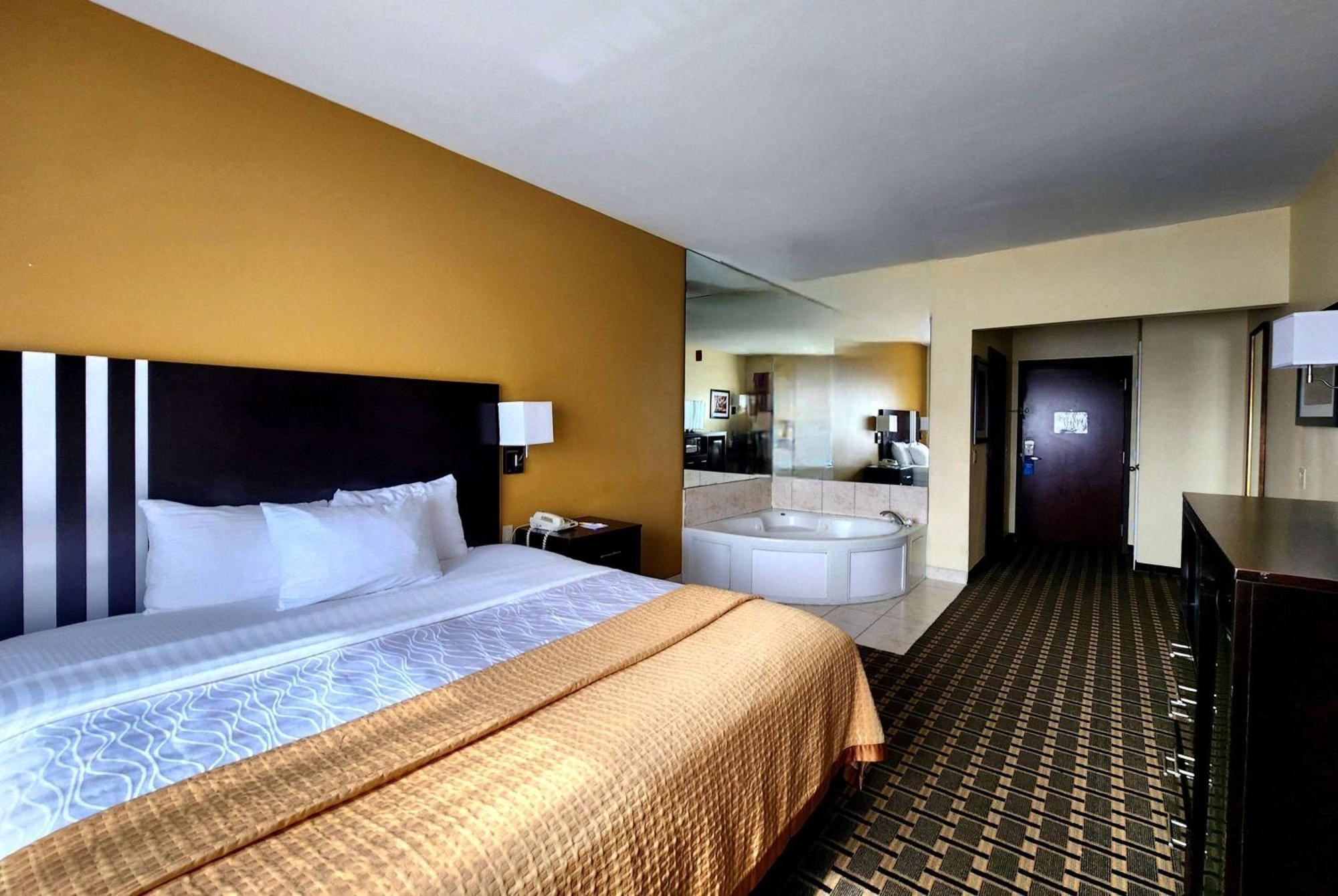 Jersey Village Days Inn & Suites By Wyndham Sam Houston Tollway מראה חיצוני תמונה