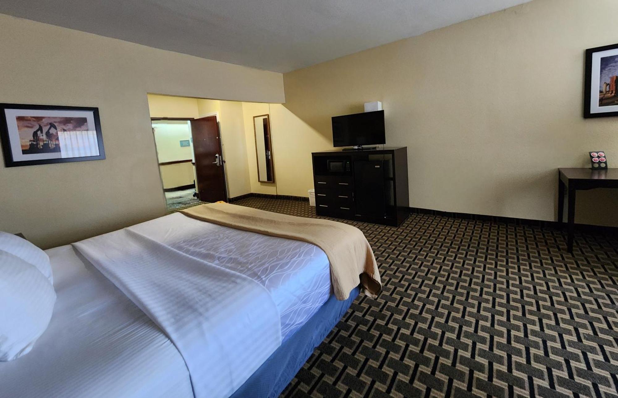 Jersey Village Days Inn & Suites By Wyndham Sam Houston Tollway מראה חיצוני תמונה