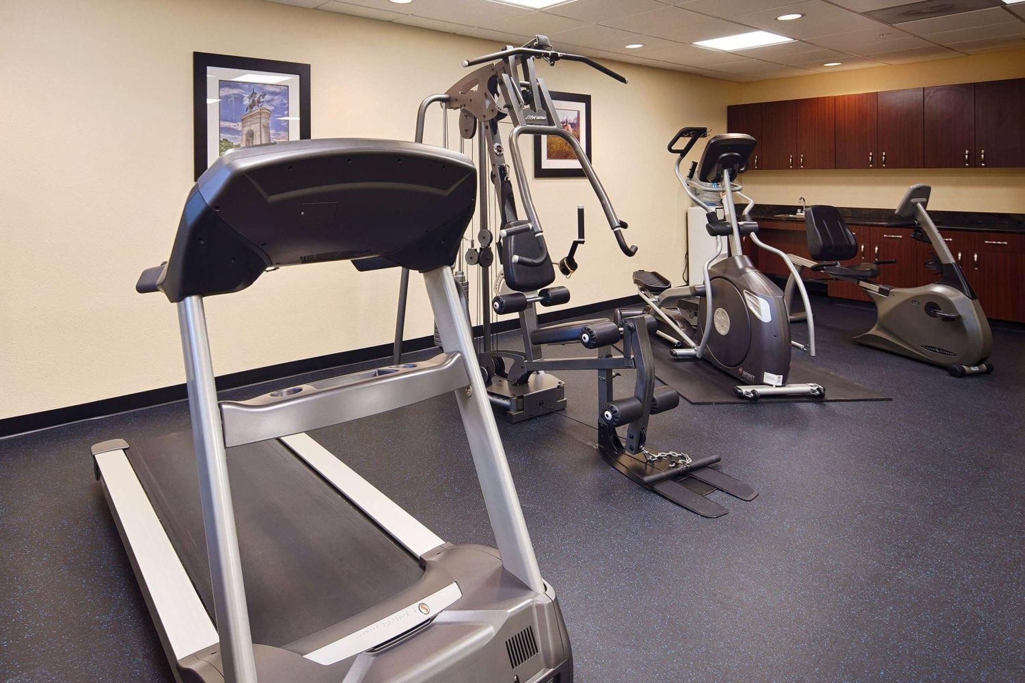 Jersey Village Days Inn & Suites By Wyndham Sam Houston Tollway מראה חיצוני תמונה